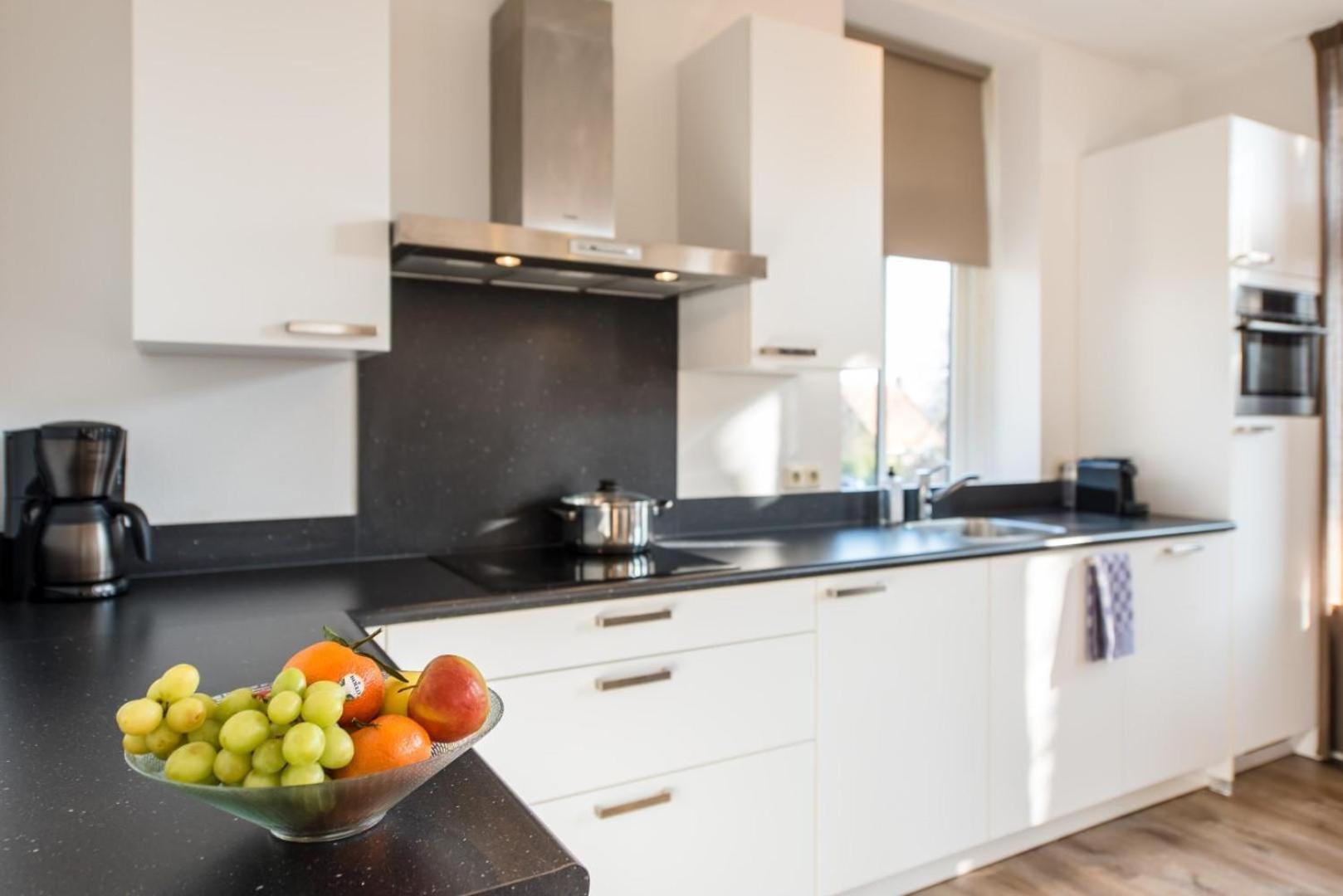 Staetige Dames Apartment Нес Екстериор снимка