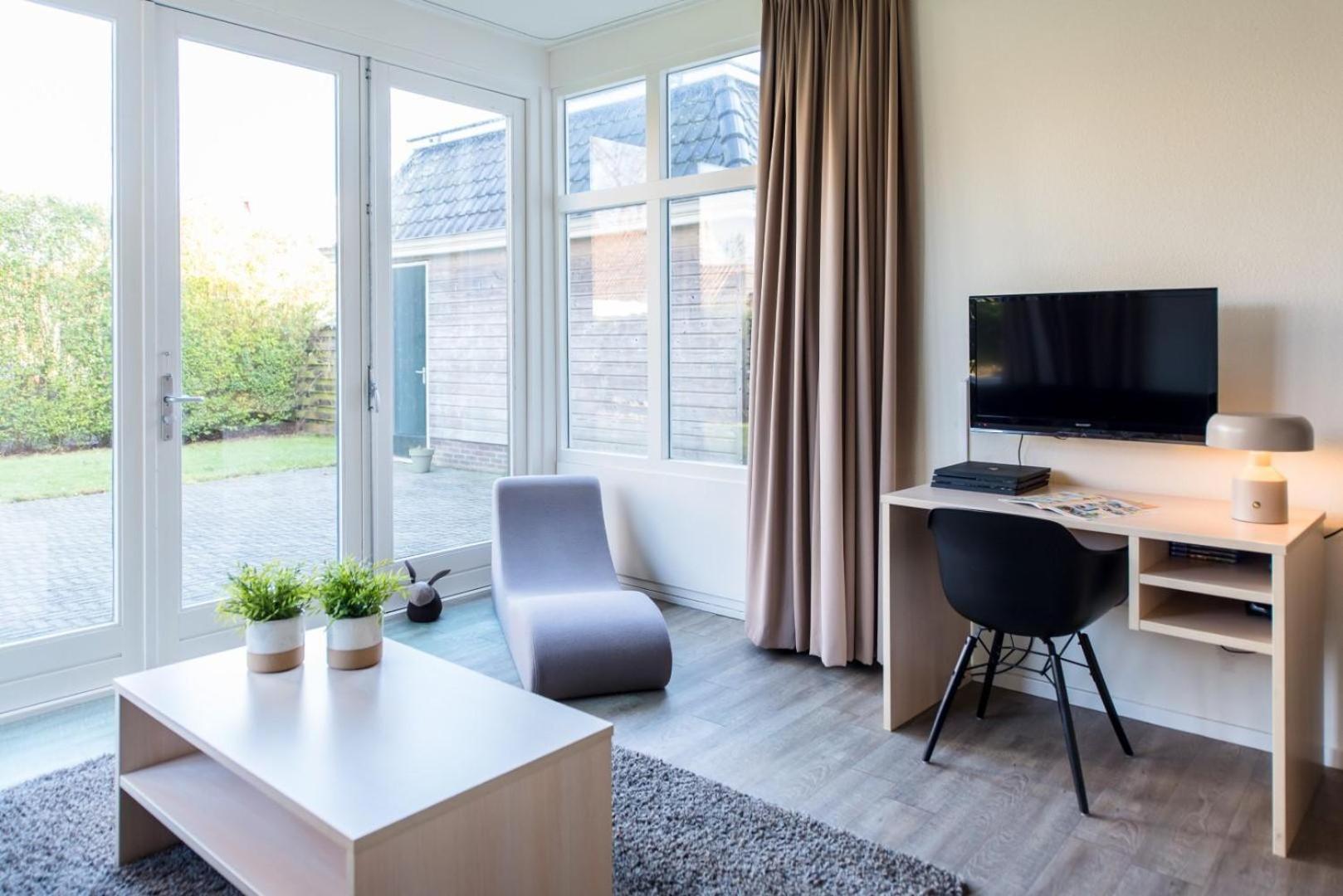 Staetige Dames Apartment Нес Екстериор снимка