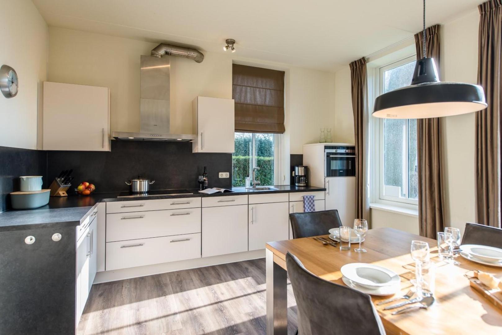 Staetige Dames Apartment Нес Екстериор снимка